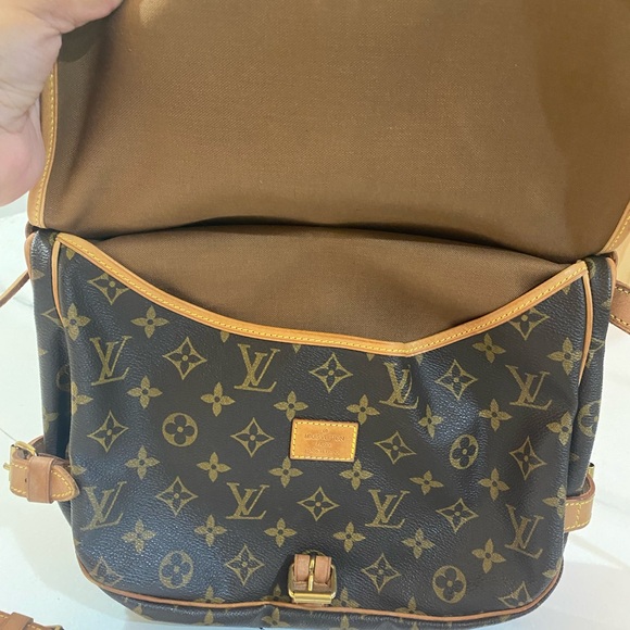 Louis Vuitton saumur 30 - Picture 4 of 13